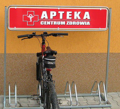 Stojak na rowery Toscana - 4 stanowiska - z konstrukcją reklamową