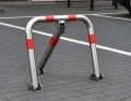 Blokada parkingowa - wzór 3 - realizacja stal nierdzewna.jpg