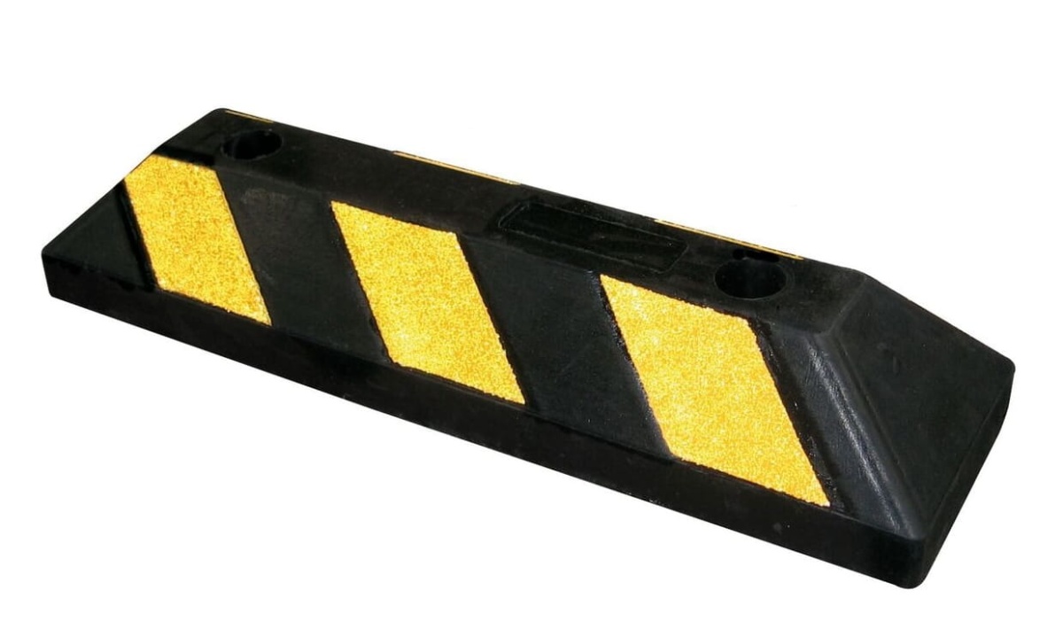 Separator parkingowy gumowy.jpg